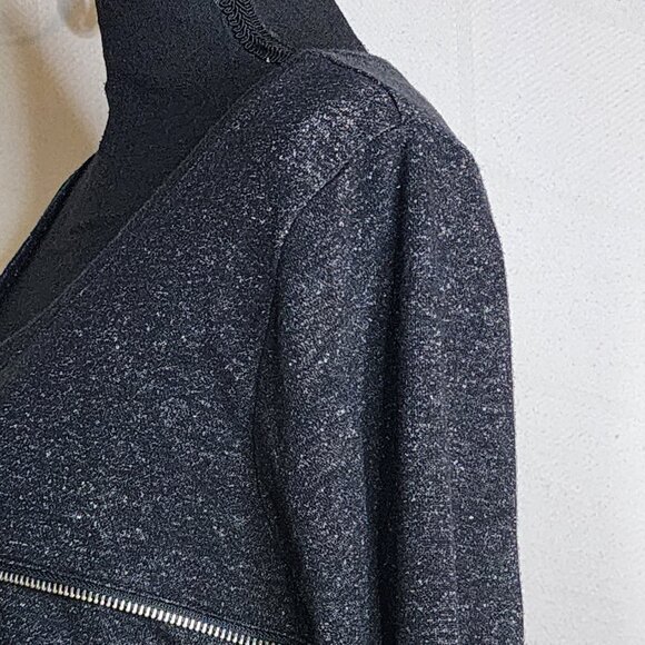 Lane Bryant Grey Black Exposed Faux Zipper LS Cotton Metallic Nylon Top Sz 18/20 - Picture 12 of 16